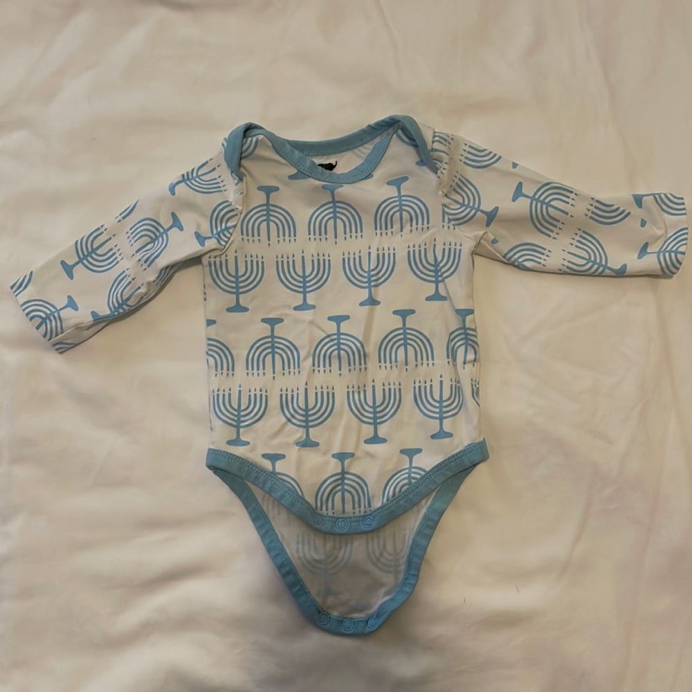 Unisex Monica + Andy Hanukkah onesie. Size 0-3 months.